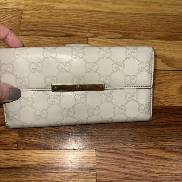 AUTH GUCCI GUCCISSIMA IVORY LEATHER GG-LOGO LONG BI-FOLD WALLET/CLUTCH- ITALY-EX - Picture 2 of 9